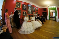 Открытие танцевального сезона в бывшем торговом доме купца Смирнова